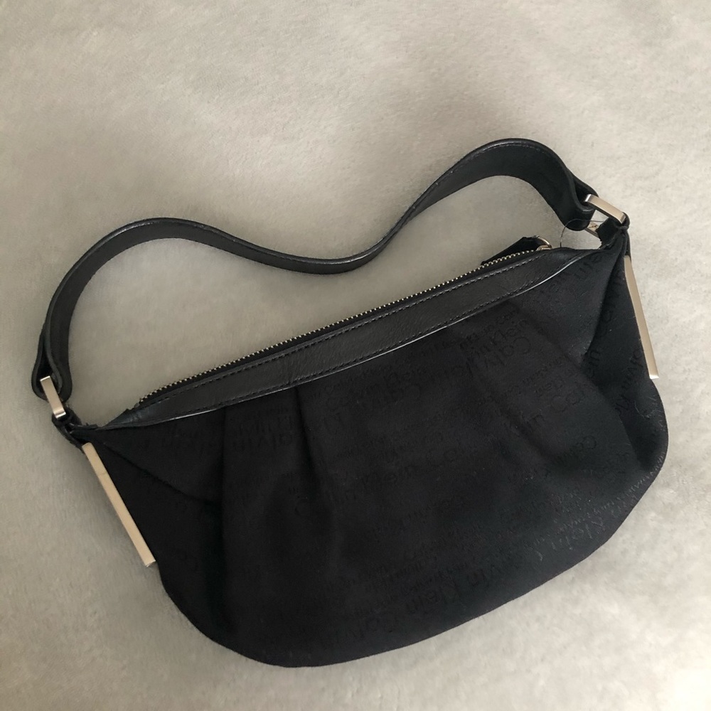 Calvin Klein bag - Picture 1 of 5